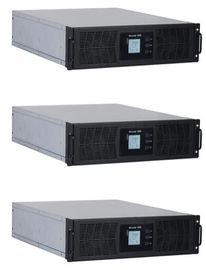 O LCD indica o sistema de energia ininterrupto UPS da montagem em rack de 3 fases 10-40KVA com fator de poder 0,9