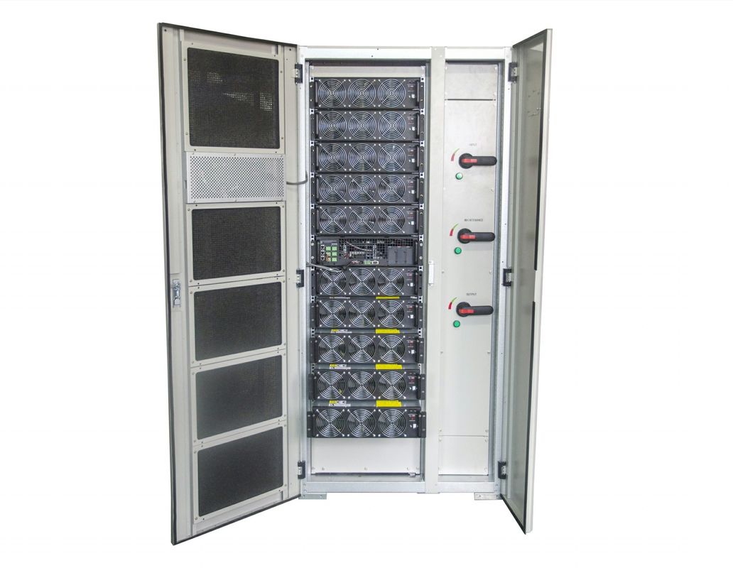 Industrial modular levanta a alimentação fonte 30 - 300KVA, sistemas de energia Uninterruptible trifásicos