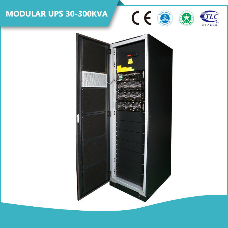 Das unidades modulares do sistema 4 de UPS da densidade de poder superior paralela máxima a mesma partilha da bateria do armário