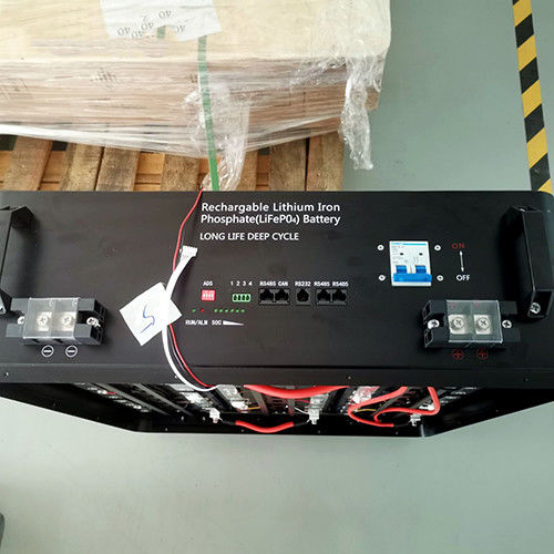 sistema de energia recarregável de 48V LiFePO4 100Ah para estações internas da distribuição